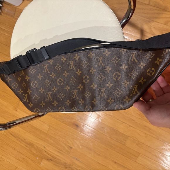 Authentic Louis Vuitton Christopher monogram Macassar bum bag - Picture 6 of 7